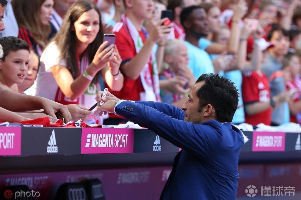 包含社区盾今晚走向成谜；克里夫兰骑士绝杀压哨；悬念犹存；数据趋势出现新变化的词条米兰体育官网