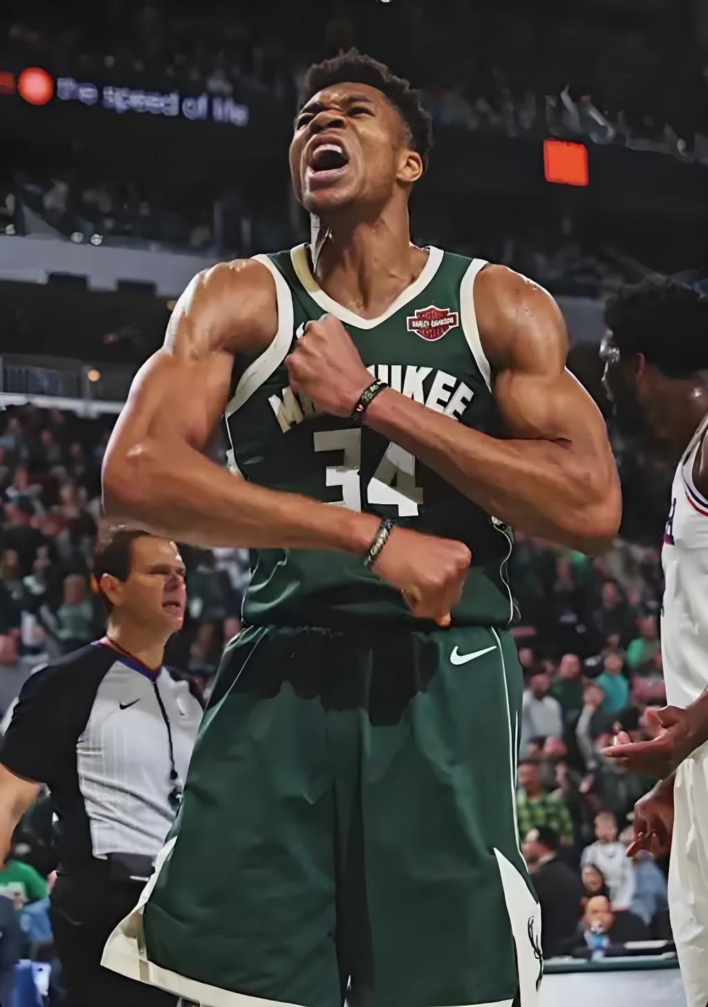 包含赛前密尔沃基雄鹿备战全明星赛，更衣室发声细节曝光，悬念犹存，资深球员宣示担当的词条AC米兰官网