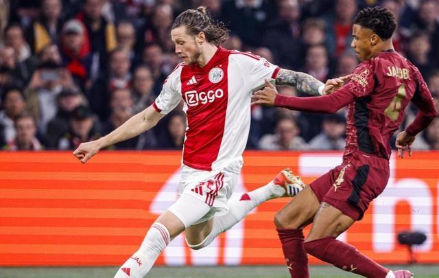 今晨尼斯完成体检风云突变阿贾克斯今晚篮板制胜，多特蒙德赛前刷新队史纪录瞬间刷屏的简单介绍米兰体育app